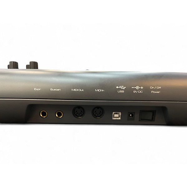 Used M-Audio Axiom
