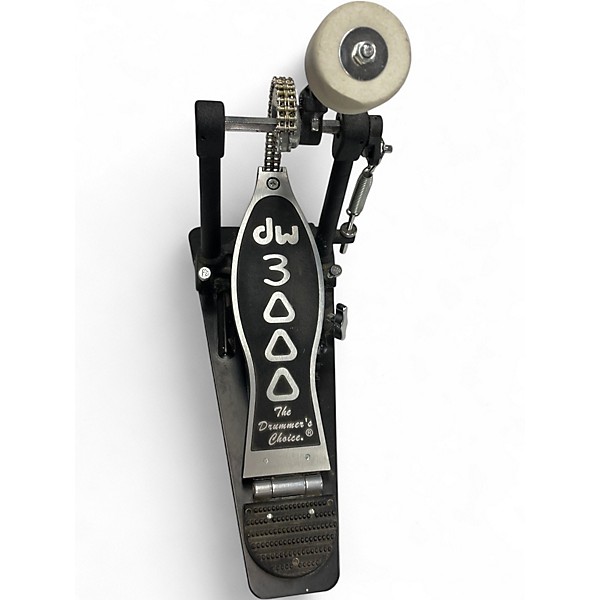 Used DW 3000 Series Single Single Bass Drum Pedal