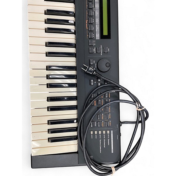 Used Roland XP-30 Synthesizer