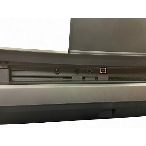 Used Yamaha PSRE373 Portable Keyboard