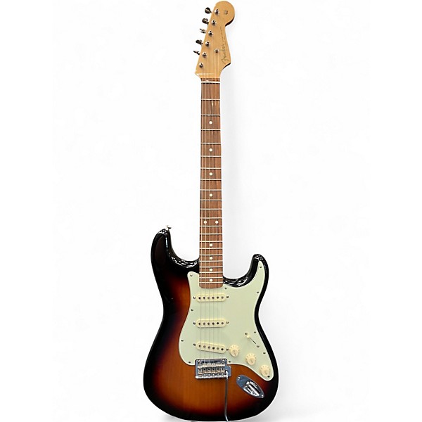 Used 2018 Fender FSR Classic Player 60's Stratocaster 2 Tone Sunburst Solid Body Electric Guitar