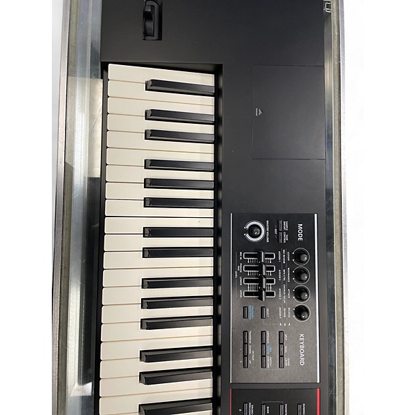 Used Roland JUNO DS88 Synthesizer