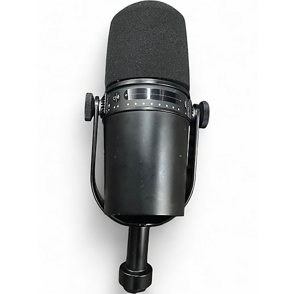 Used Shure MV7 Dynamic Microphone