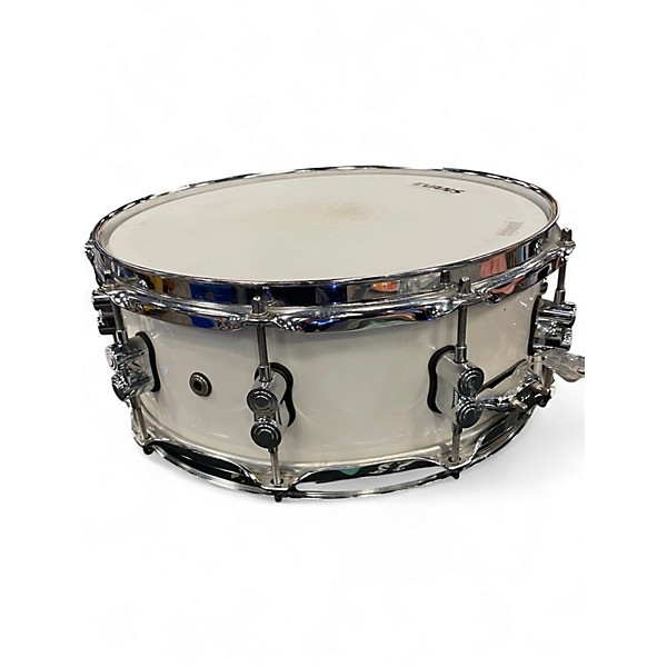 Used DW 5.5X14 Performance Series Snare Alpine White Drum