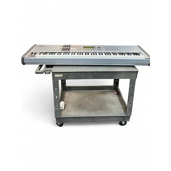 Used Yamaha Motif ES8 88 Key Keyboard Workstation