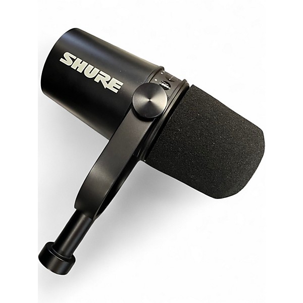 Used Shure MV7 Dynamic Microphone