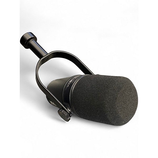 Used Shure MV7 Dynamic Microphone