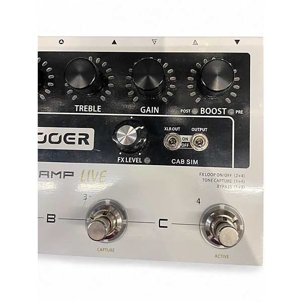 Used Mooer PREAMP LIVE Bass Preamp