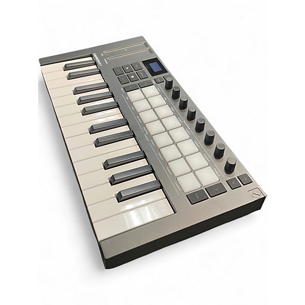 Used Novation Launchkey Mini 25 MK4 MIDI Controller