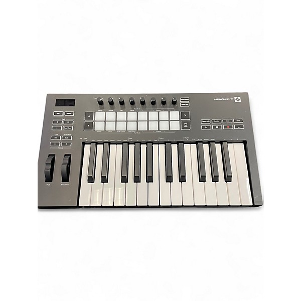 Used Novation Launchkey 25 Key MIDI Controller