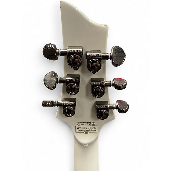 Used Schecter Guitar Research Hellraiser Deluxe Floyd Rose Alpine White Solid Body Electric Guitar