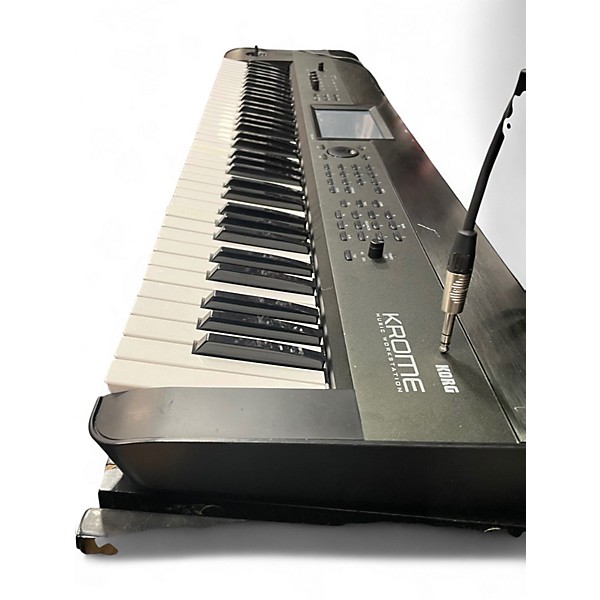 Used KORG Krome 73 Key Keyboard Workstation