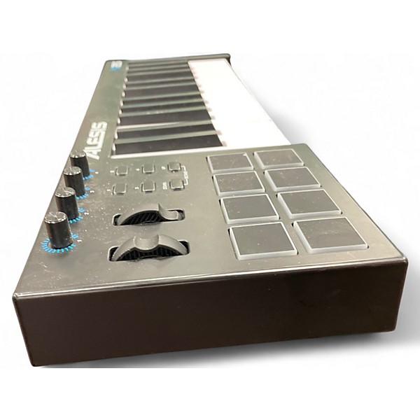 Used Alesis V25 25 Key MIDI Controller
