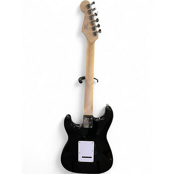 Used 2025 Squier Affinity Stratocaster Black Solid Body Electric Guitar