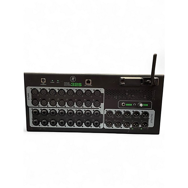 Used Mackie DL32S Wireless System