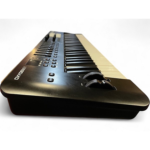 Used M-Audio Oxygen 61 MKV MIDI Controller