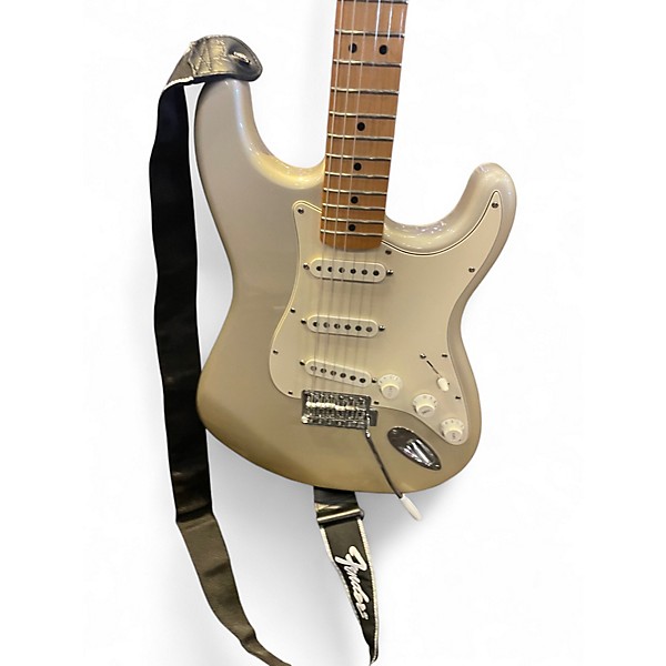 Used Fender 60th Anniversary Stratocaster Blizzard Pearl Solid Body Electric Guitar