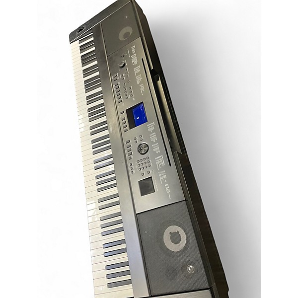 Used Yamaha DGX660 Portable Keyboard