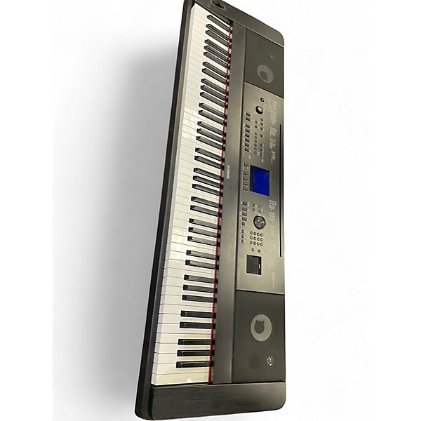 Used Yamaha DGX660 Portable Keyboard