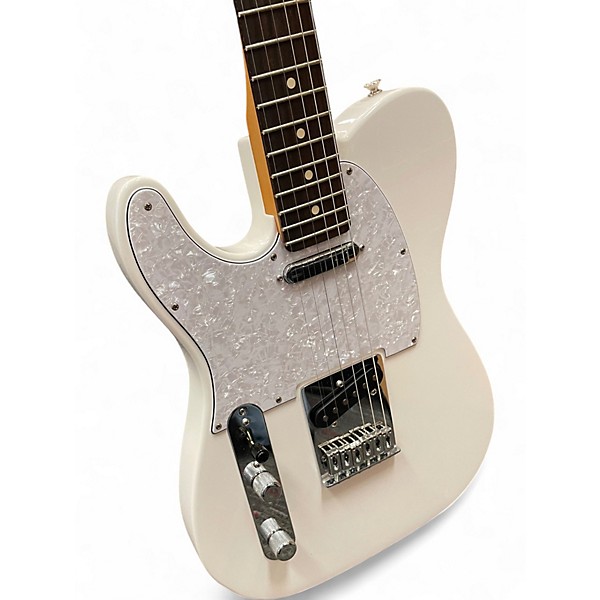 Used 2025 Fender PLAYER II TELECASTER LH Olympic White Solid Body Electric Guitar