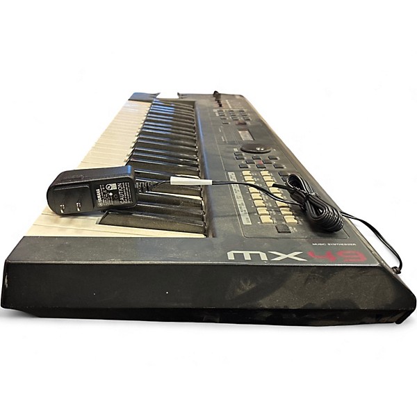 Used Yamaha MX49 49 Key Keyboard Workstation