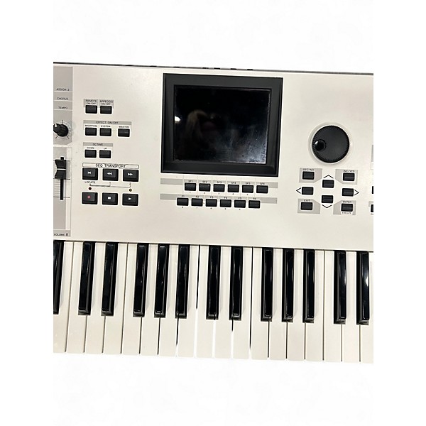 Used Yamaha Motif XF6 White Edition 61 Key Keyboard Workstation