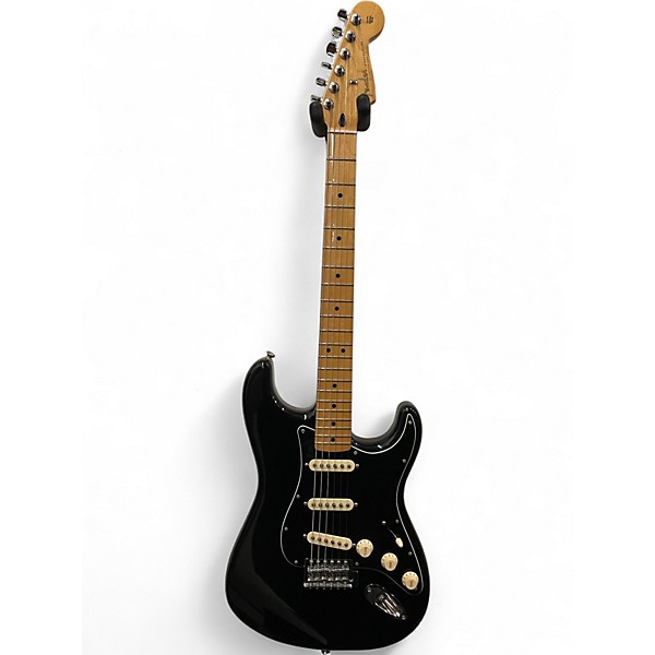 Used Fender Special Edition Standard Stratocaster Black Solid Body Electric Guitar