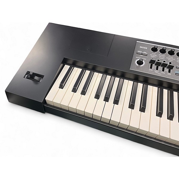 Used Roland DS88 Keyboard Workstation