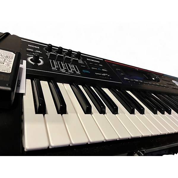 Used Roland DS 61 Keyboard Workstation
