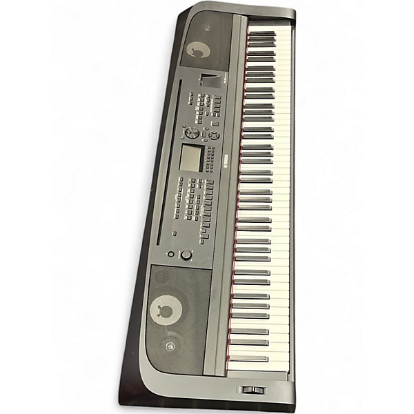 Used Yamaha DGX670B Stage Piano