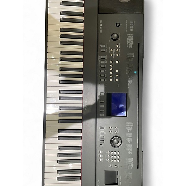 Used Yamaha DGX650 88 Key Portable Keyboard