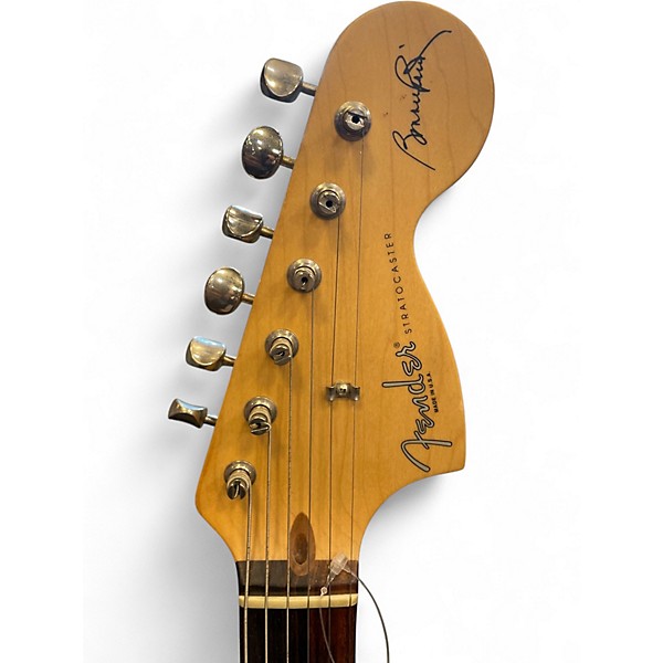 Used 1996 Fender BONNIE RAITT STRATOCASTER DESERT SUNSET Solid Body Electric Guitar