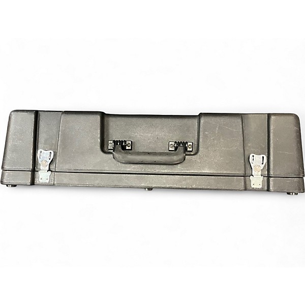 Used SKB STAGE 5 PEDALBOARD Pedal Board