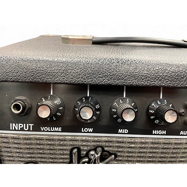 Used Fender FRONTMAN 15B Bass Combo Amp