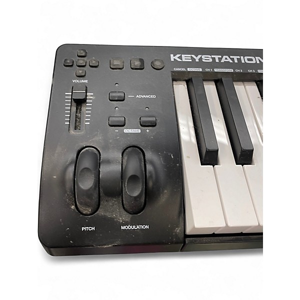 Used M-Audio KEYSTATION 61 MK3 MIDI Controller
