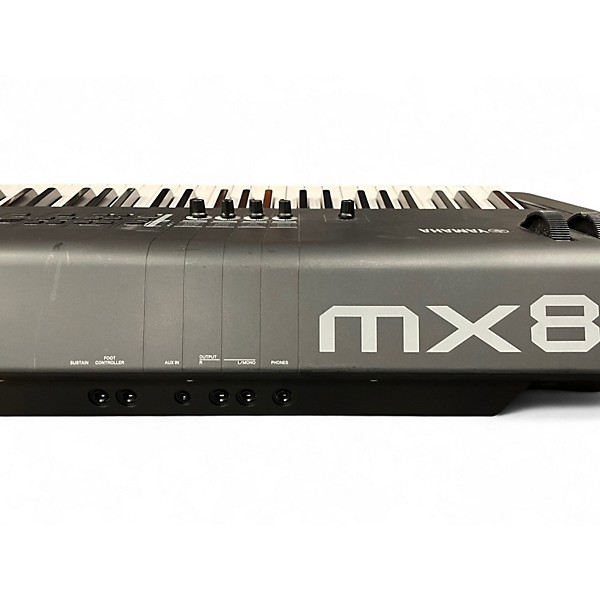 Used Yamaha MX88BK Synthesizer