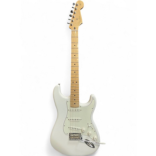 Used Fender Player Stratocaster Arctic White Solid Body Electric Guitar