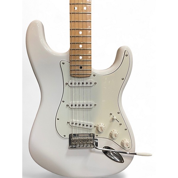 Used Fender Player Stratocaster Arctic White Solid Body Electric Guitar