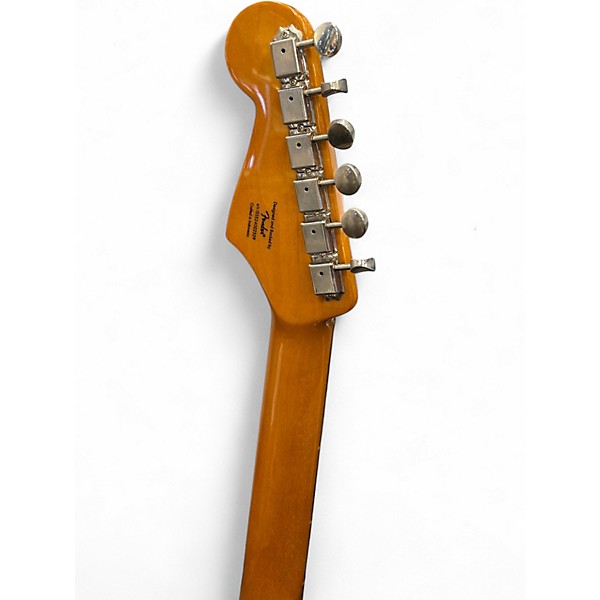 Used Squier Classic Vibe 1960S Stratocaster 3 Color Sunburst Solid Body Electric Guitar