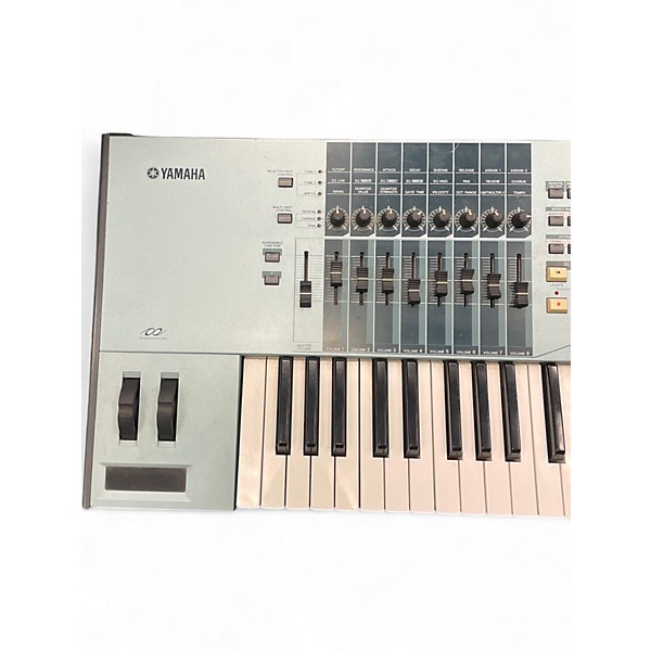 Used Yamaha Motif XS7 77 Key Keyboard Workstation