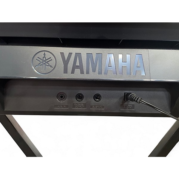 Used Yamaha PSRE283 Portable Keyboard