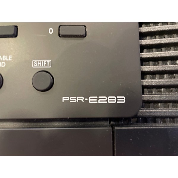Used Yamaha PSRE283 Portable Keyboard