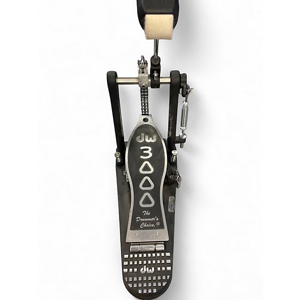 Used DW 3000 Series Single Single Bass Drum Pedal