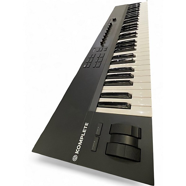 Used Native Instruments Komplete Kontrol A61 MIDI Controller