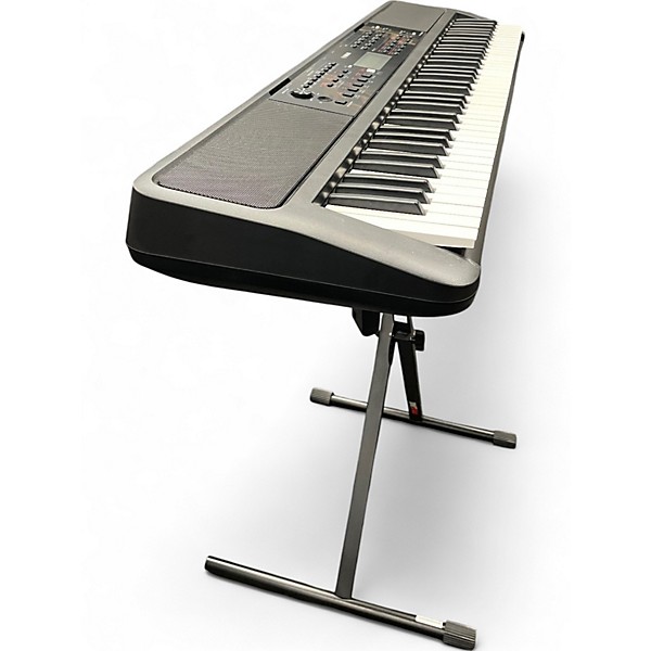Used Yamaha PSR-EW320