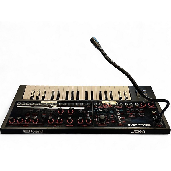 Used Roland JDXi Synthesizer