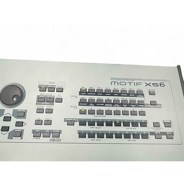 Used Yamaha Motif XS6 61 Key Keyboard Workstation
