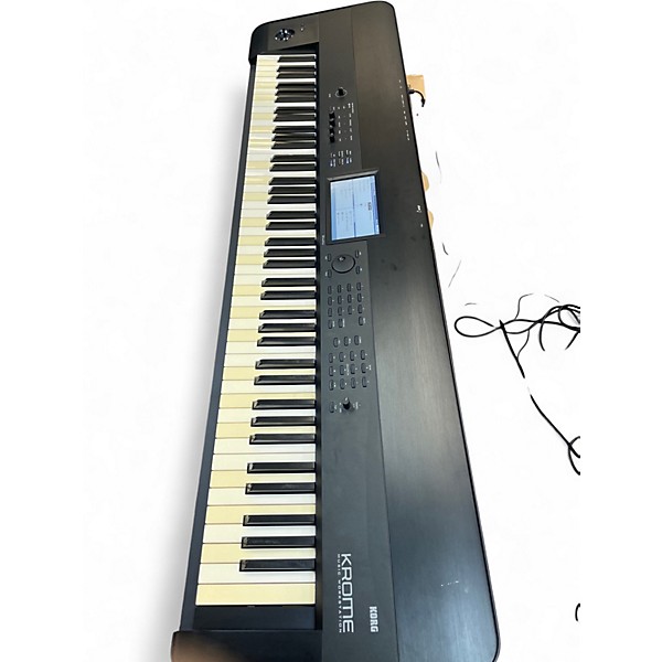 Used KORG Krome 88 Key Keyboard Workstation