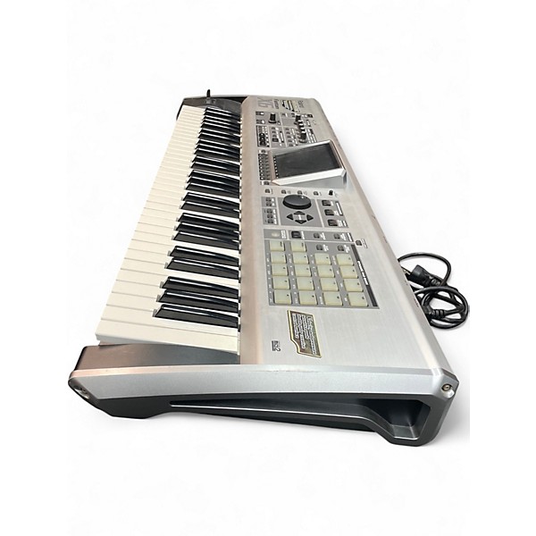 Used Roland Fantom X6 Keyboard Workstation