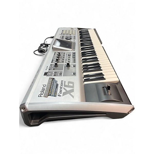 Used Roland Fantom X6 Keyboard Workstation